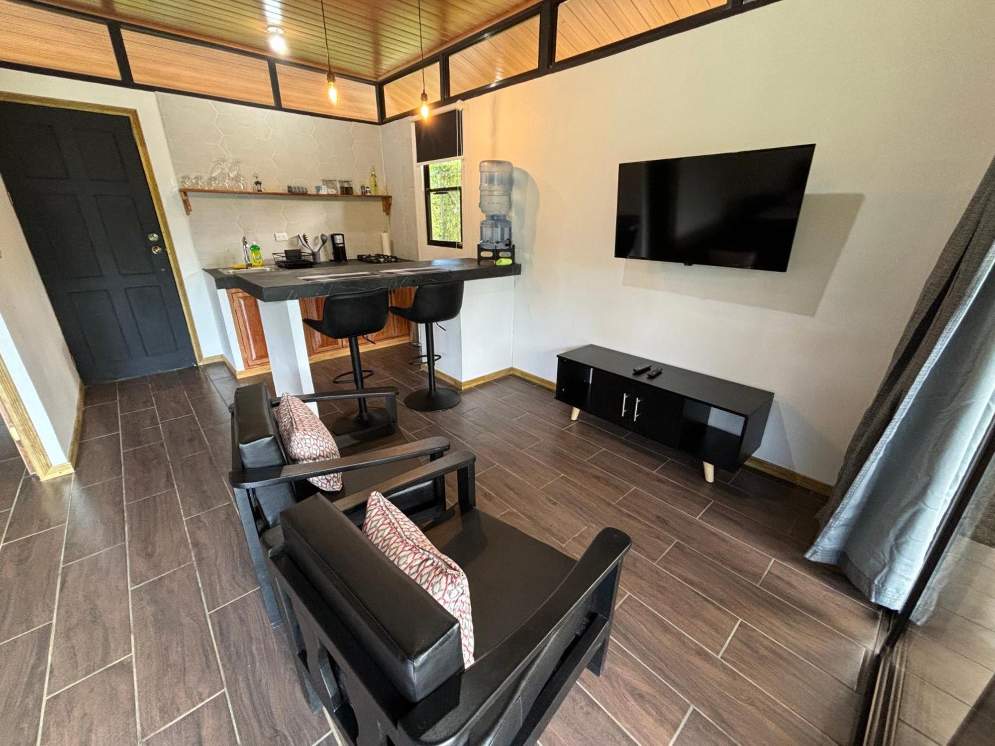 Pacheco Tours Rainforest Cabins 4X4 Only Drake Bay Room photo